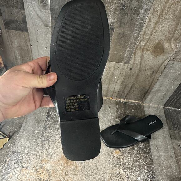 Torrid Square Toe Thong Cushioned Sandal Wide Width Black Women's 12WW - Picture 8 of 10